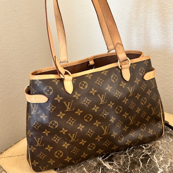 Louis Vuitton Handbags - Louis Vouitton Pre-owned Batignolles Tote Bag